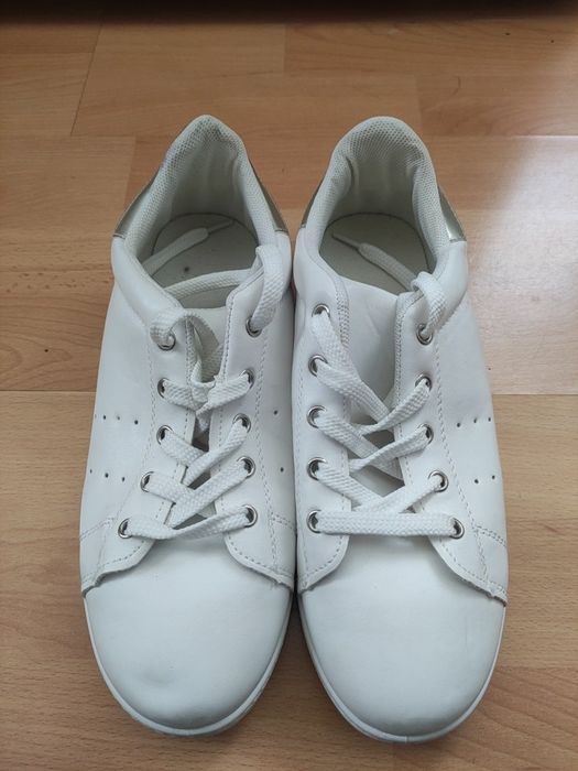 pantofi sport, măr. 40, NOI