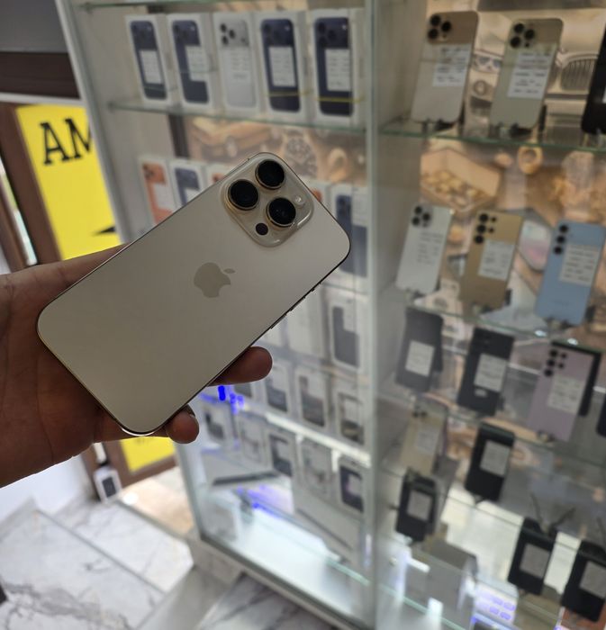 iPhone 16 Pro 128GB. Baterie 90%