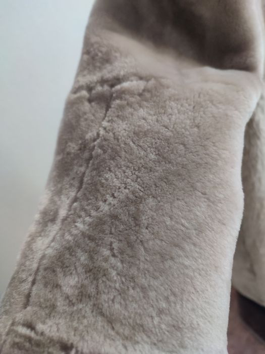 Шуба мутоновая с песцом 46рр