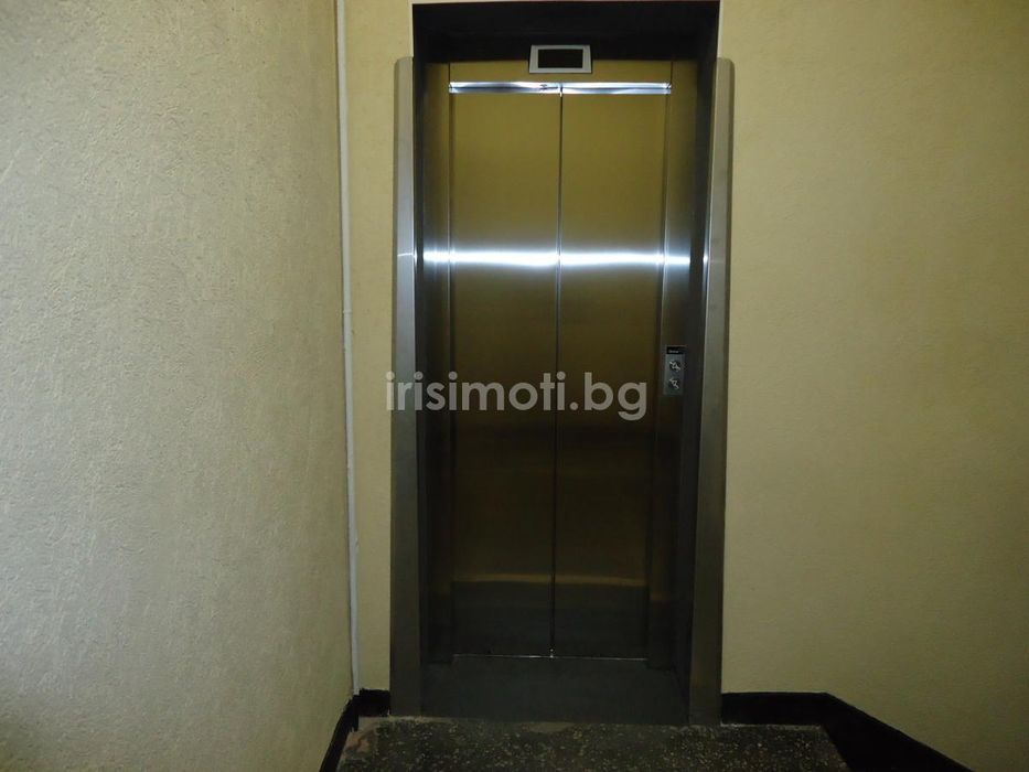 Продава се Тристаен апартамент в София, Център - 70 кв.м за 4143 €/кв.м - Снимка #8