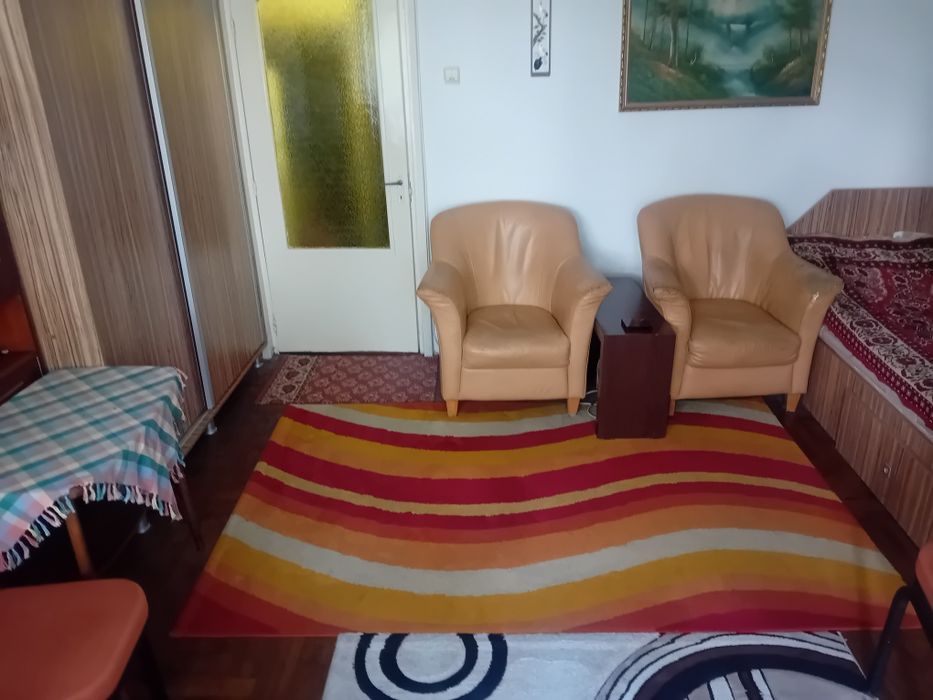 Garsoniera mare 34mp Darmanesti etaj 3 renovata centrala balcon