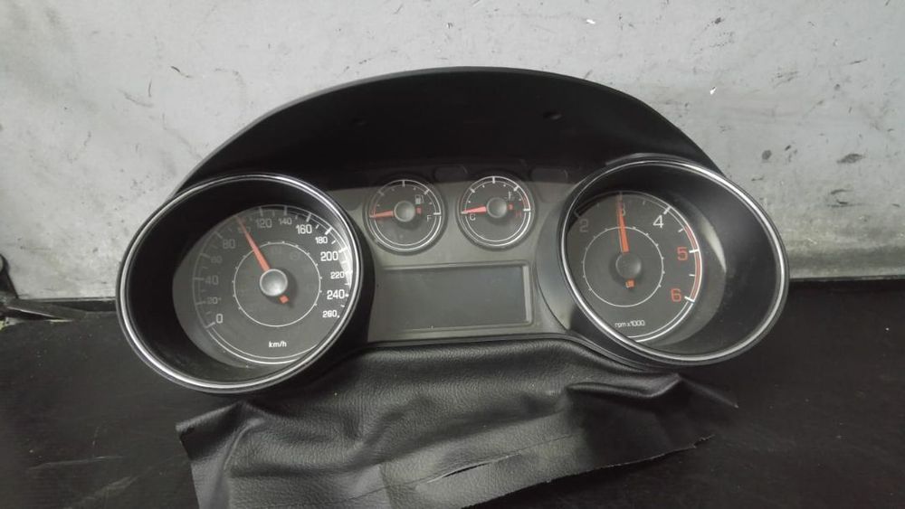 ceasuri bord fiat bravo 2 1.6 d  dupa 2006 5550019804