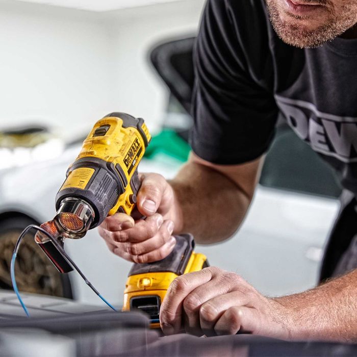 DeWALT Aкумулаторен пистолет за горещ въздух DCE530N