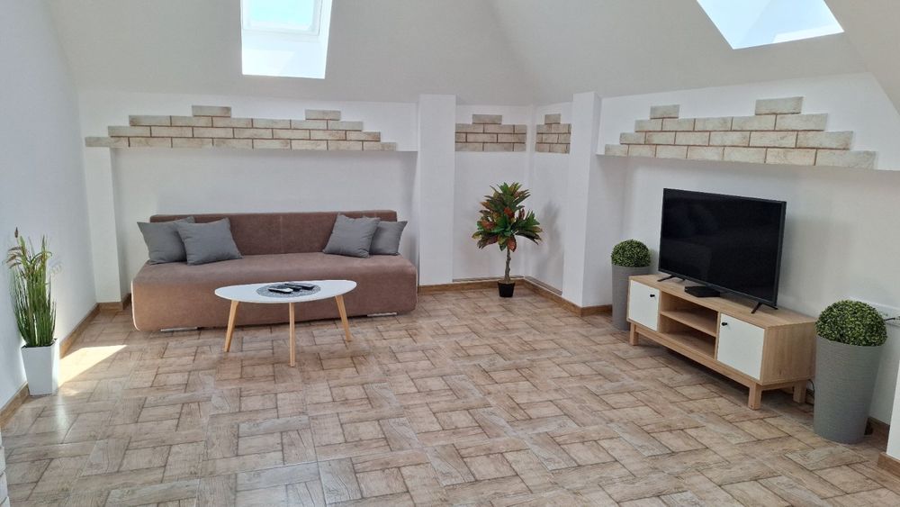 Дава се под наем Двустаен апартамент в Китен - 56 кв.м за 71.4 € - Снимка #1