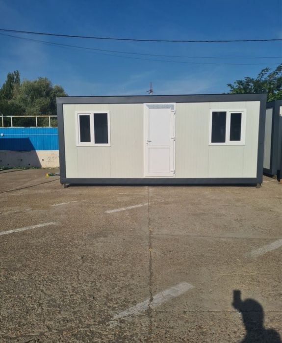 Vand containere modulare la super preț-calitate