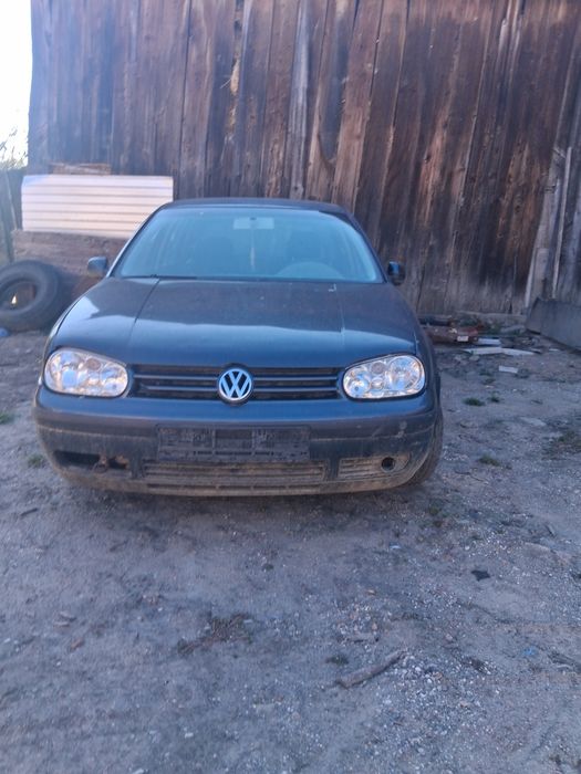 De vanzare golf 4
