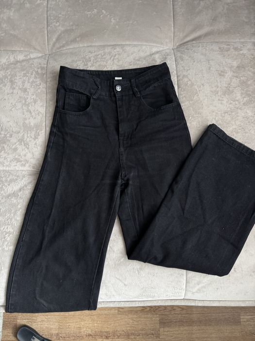 Продам женские джинсы