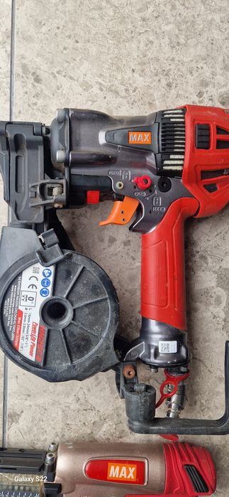 Max pistol pneumatic de cuie ,capse