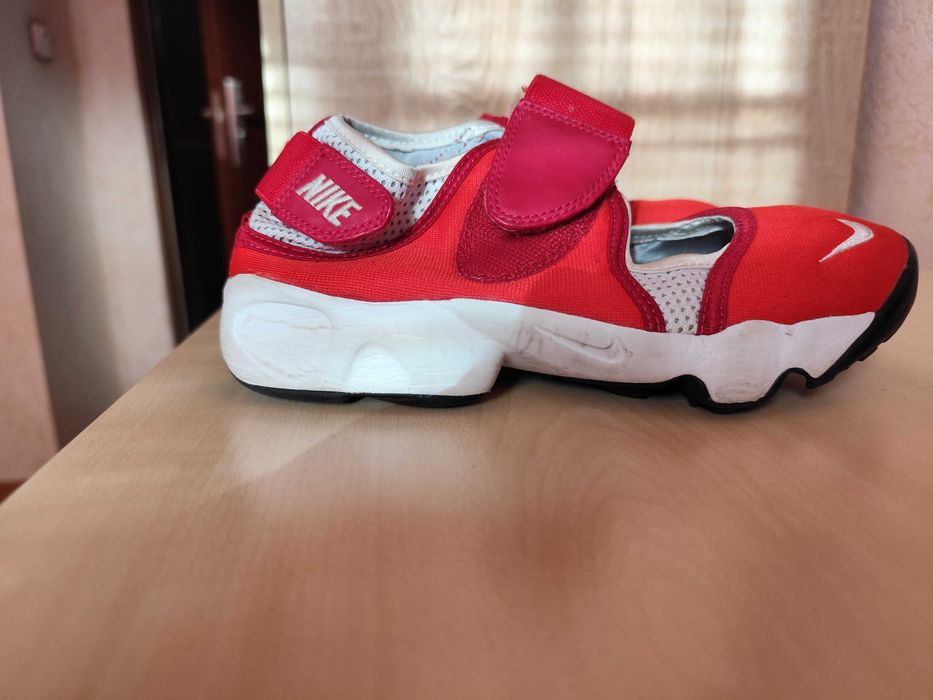 Спортни обувки Nike