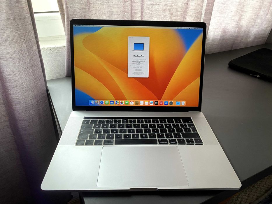 Лаптоп Маcbook Pro 2017 16 RAM i7 с екран 15,4