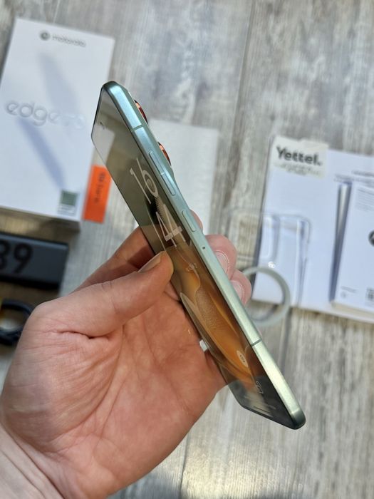 Motorola Edge 70 512 12+12 GB Ram Dual Sim Отчичен Гаранционен