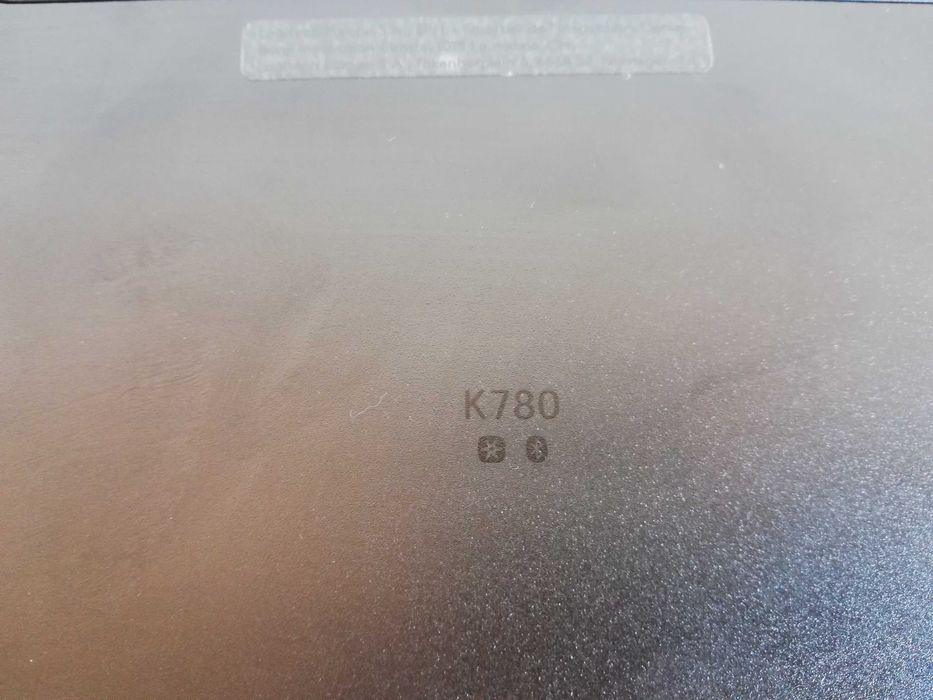Logitech K780 Unify и Bluetooth клавиатура