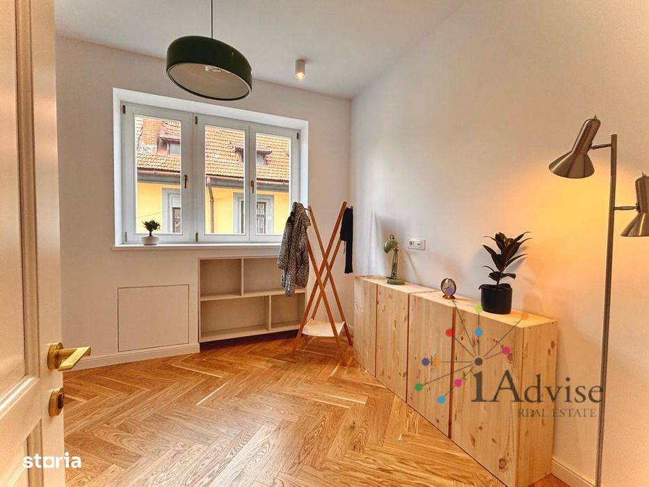 Prima închiriere | Apartament 3 camere | Poarta Schei | 5 min de Piața — fotografia 1