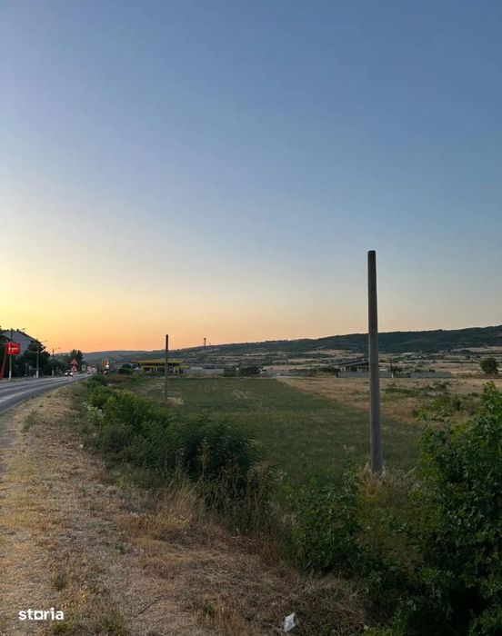 Teren De Vânzare - Direct Proprietar În Moldova Nouă