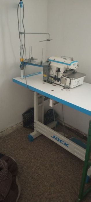 JACK tikuv mashinalari