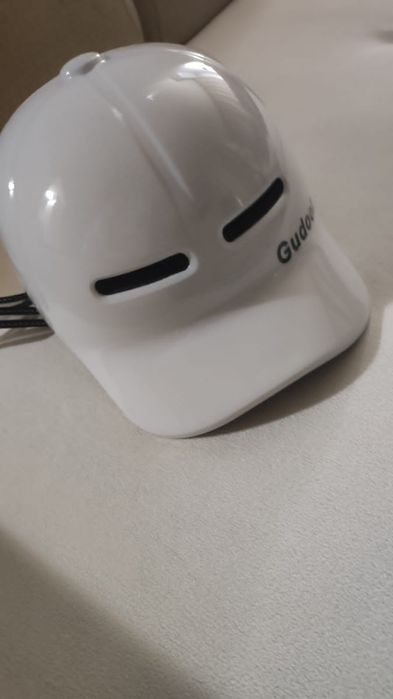 Продам каску. Новая не пользовались.