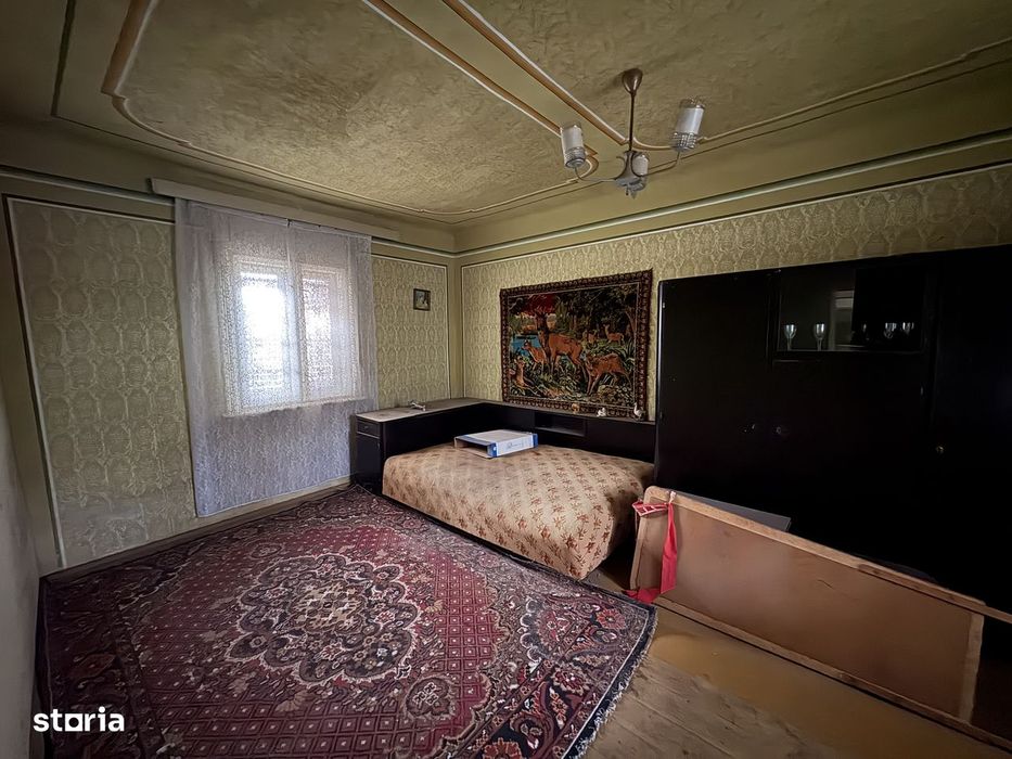 Casa de vanzare Santion ,teren 3800 mp
