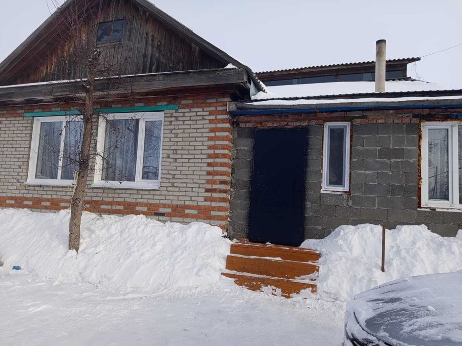 продам дом в Казахстанце(с. Октябрьское)