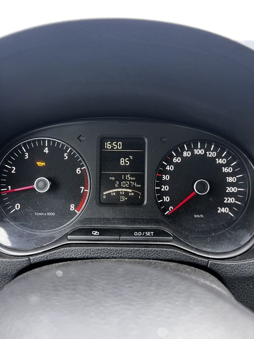 Se vinde polo, mai multe detalii in privat!