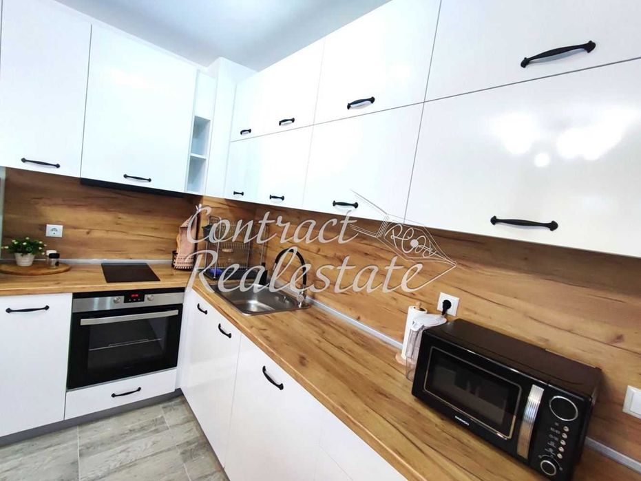 Дава се под наем Двустаен апартамент в Варна, Възраждане 3 - 65 кв.м за 459 € - Снимка #1