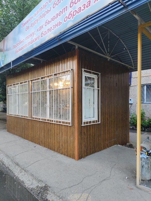 Продам киоск на остановке