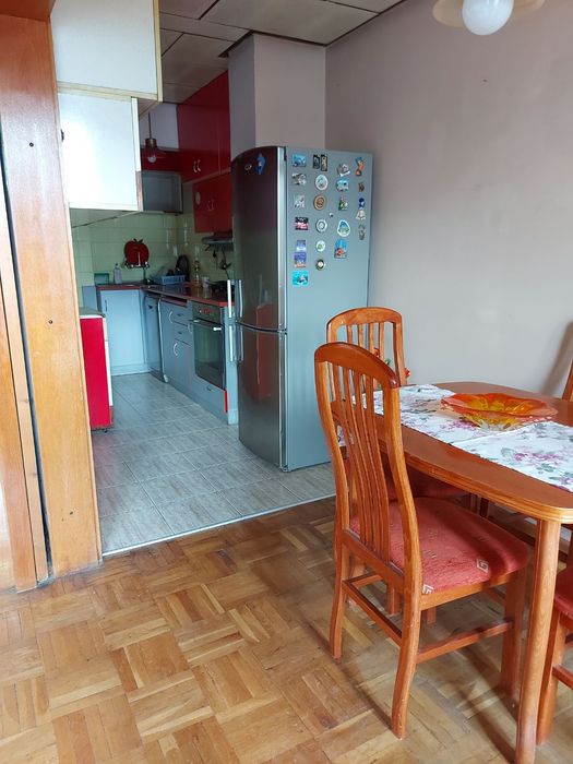 Дава се под наем Тристаен апартамент в Варна, Център - 87 кв.м за 548.25 € - Снимка #1