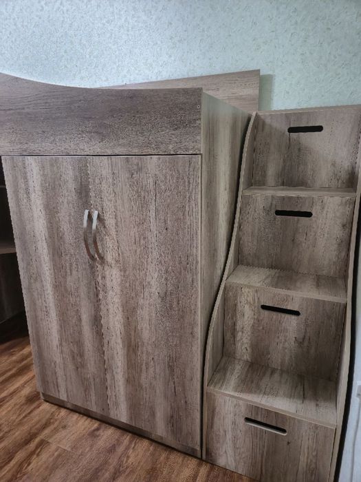 Детская кровать, двухэтажная, с рабочей зоной и хранением