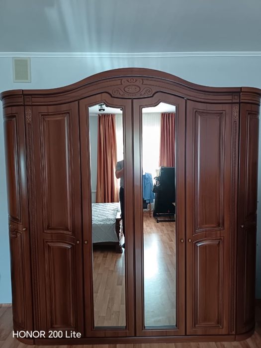 Спальный гарнитур с матрасом