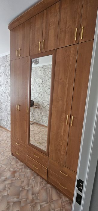 Продам шкаф  б/у