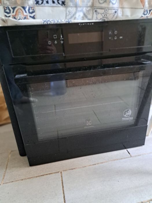 Продаётся духовой шкаф