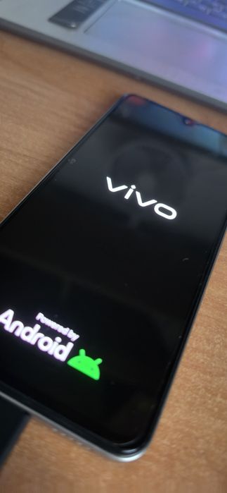Продам Vivo v25e