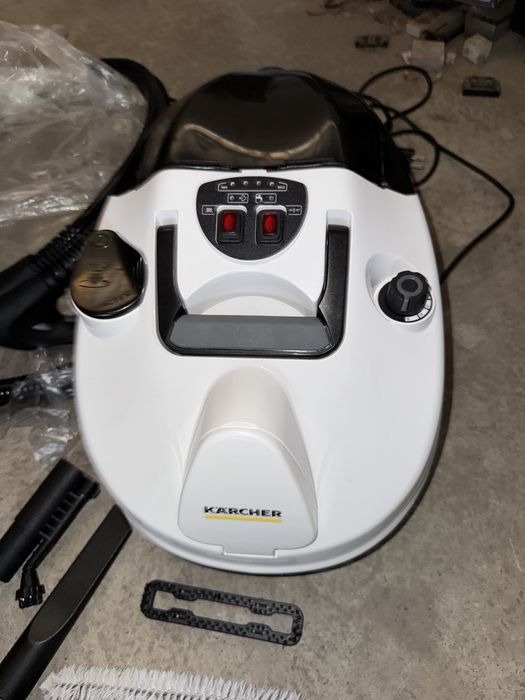 Aspirator cu abur Karcher SV 7 NOU !