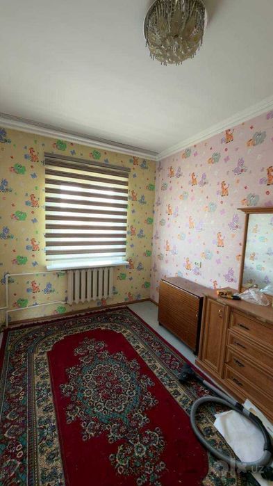 Срочно продается 4 комнатная квартира на Академ городок М.Улугбек р-н