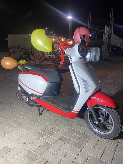 Мопед скутер новый