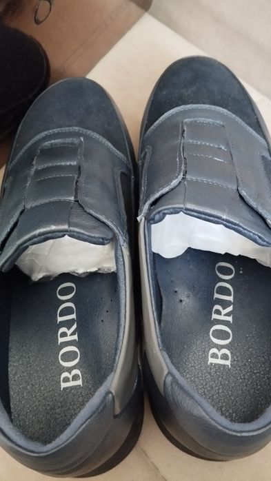 Продам кроссовки новые 38р