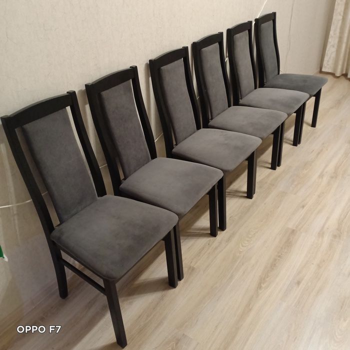 Кухонный стол и 4 стула