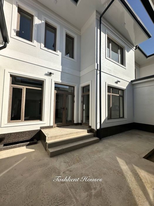 Кулол махаллада 2,5 сотокли 6 хонали енги уй сотилади