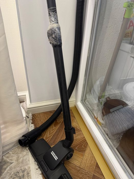 Продам безмешковый пылесос Kärcher VC 3 (б/у)