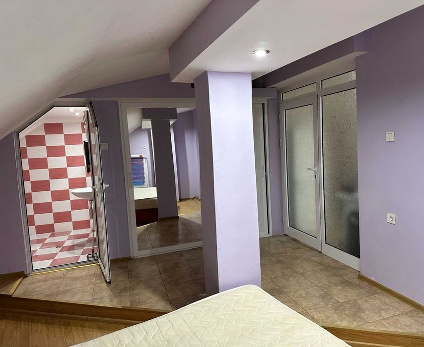 Дава се под наем Двустаен апартамент в Ямбол, Аврен - 60 кв.м за 306 € - Снимка #11