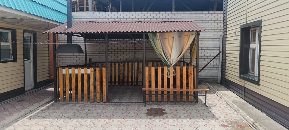 Продам беседку или навес под авто.