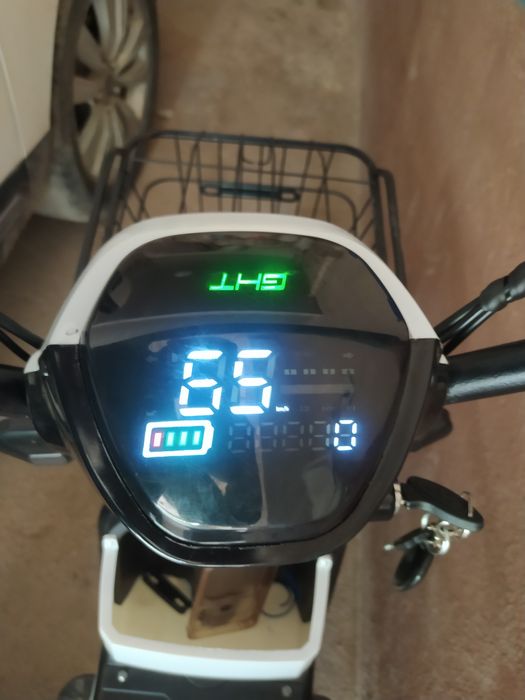 Электроскутер Электровелосипед Электромопед