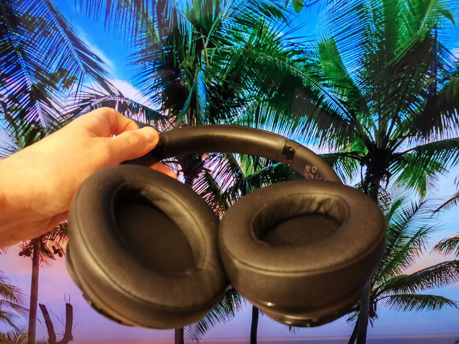 Bluetooth слушалки LIFE 4 с приложение и 90 часа живот