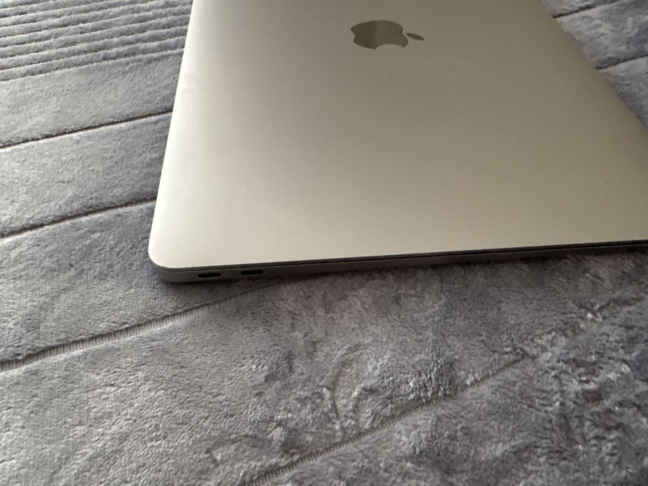 MacBook Air 2020