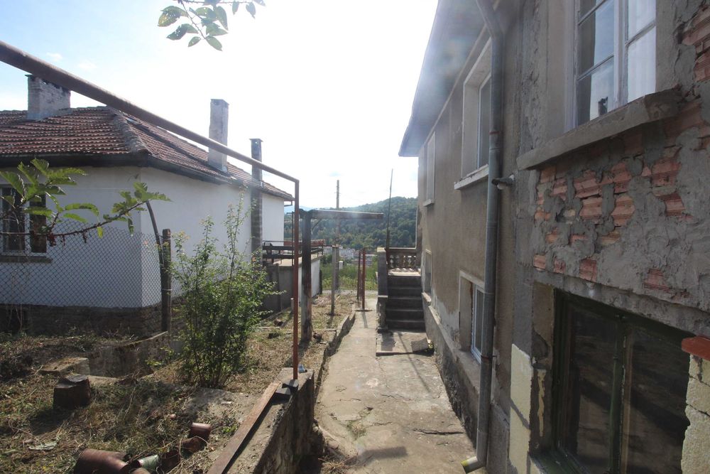 Продава къща в кв. Радичевец, гр. Габрово