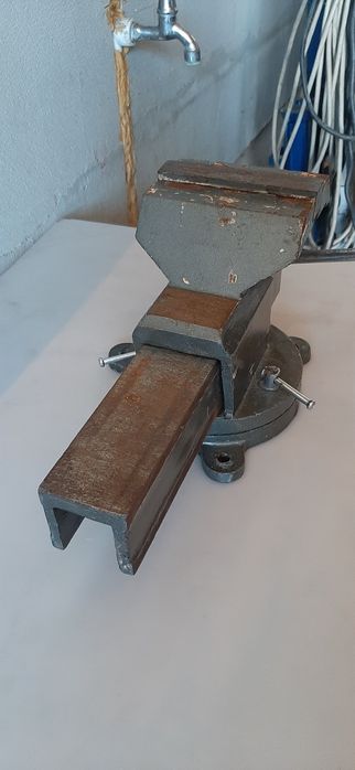 Menghina     rotativă   mare