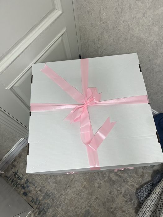 Коробка- сюрприз. Наполните шарами- будет идеальный подарок!