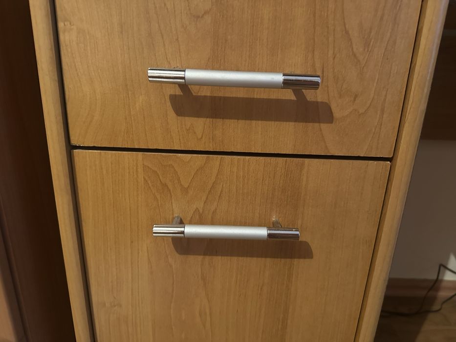 Детско дървено бюро