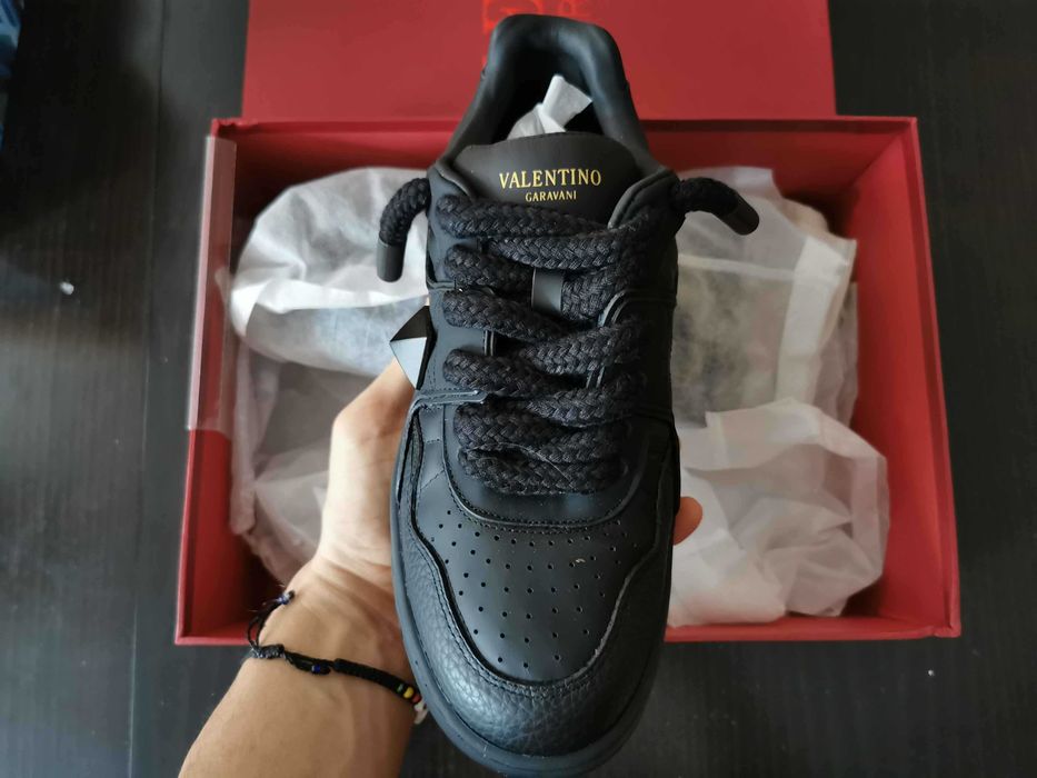 Valentino Garavani One Stud Маратонки 38-ми номер, НАЛИЧНИ