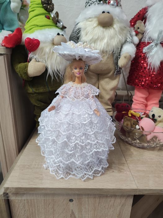 Продам срочно куклы .