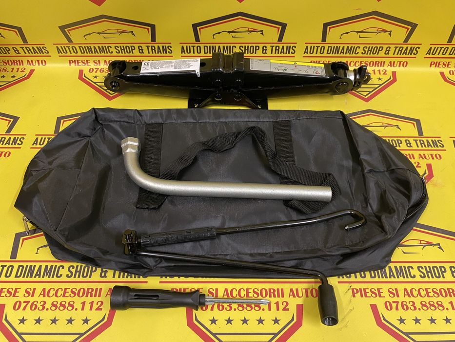 Cric auto OEM kit original Audi Q2 cu coarba manivela husa